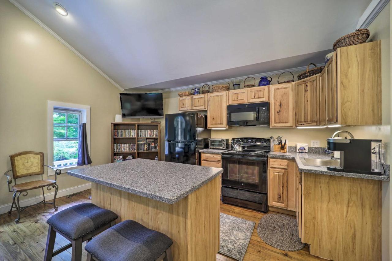 Quiet Studio Escape About 2 Mi To Blue Ridge Parkway! West Jefferson Exterior photo